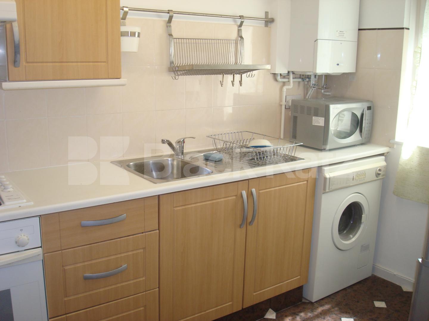 			GREAT LOCATION!!!!!, 1 Bedroom, 1 bath, 1 reception Flat			 Staveley Close, Camden Borders